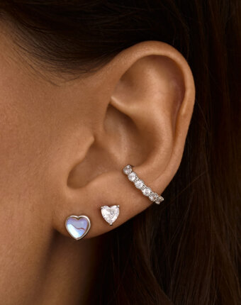 Серебряные серьги-гвоздики с лунным камнем в форме сердца MIESTILO MIE женщинам