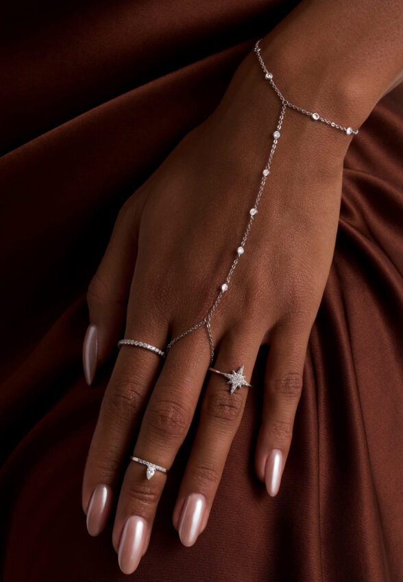 Серебряный слейв-браслет с фианитами MIE