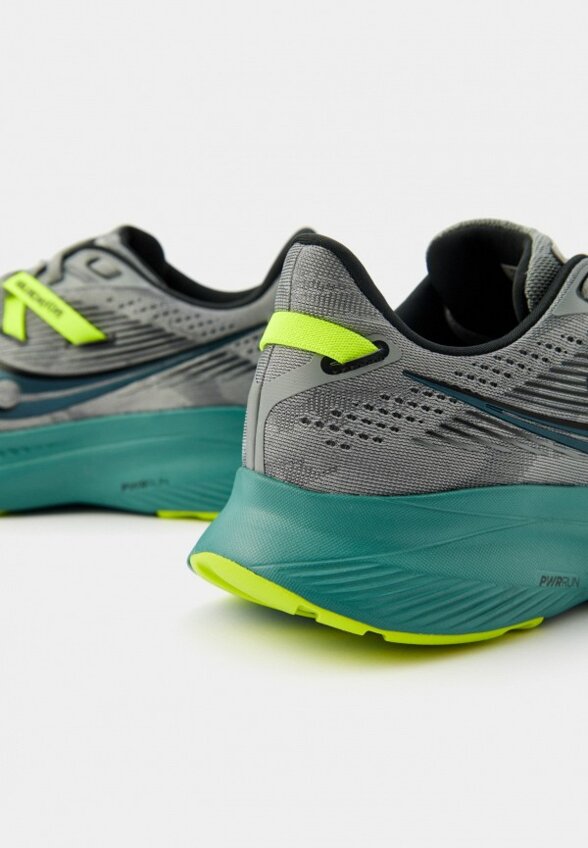 Кроссовки Saucony