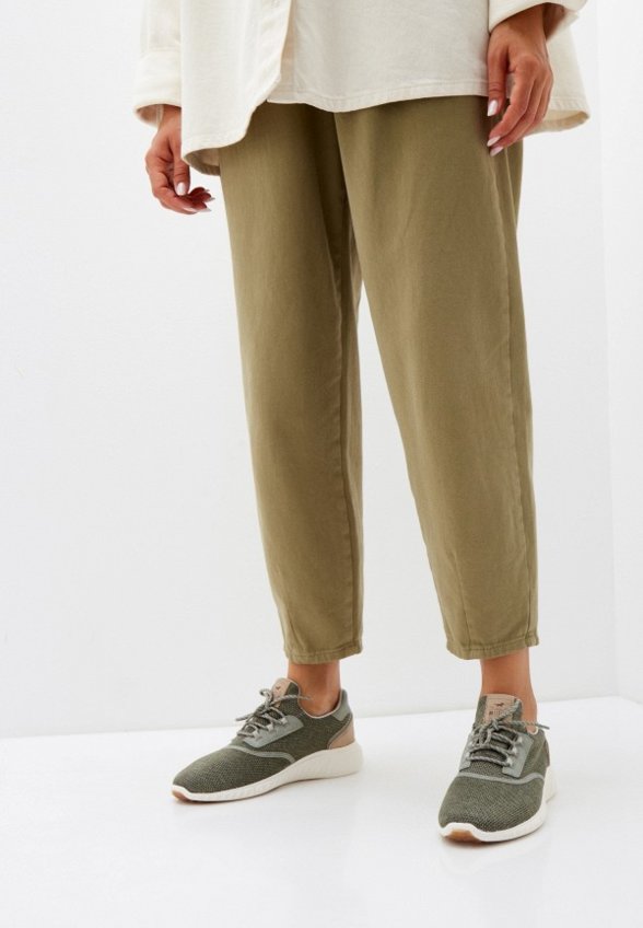 Кроссовки Mustang