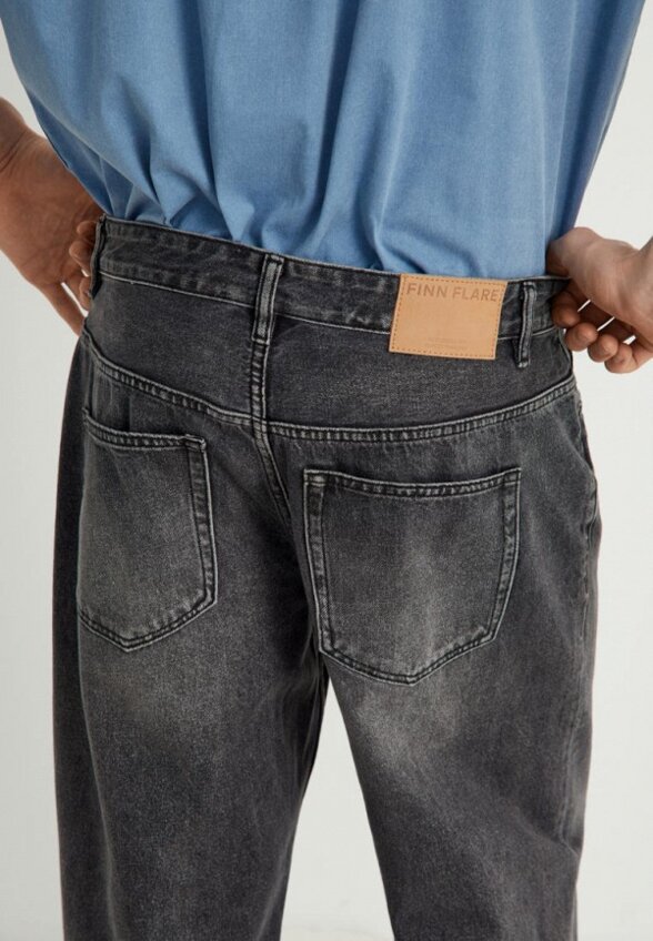 Джинсы Finn Flare