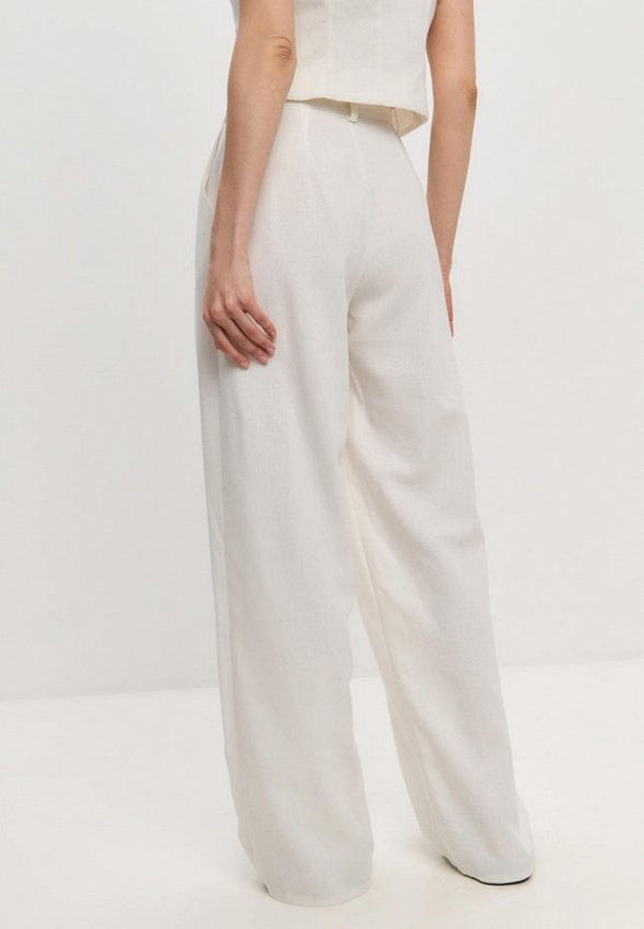 Брюки Suara Femme