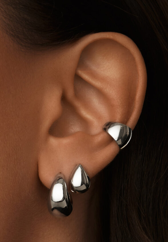 Серебряные серьги-пусеты в виде капли MIE