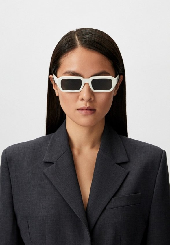 Очки солнцезащитные Prada