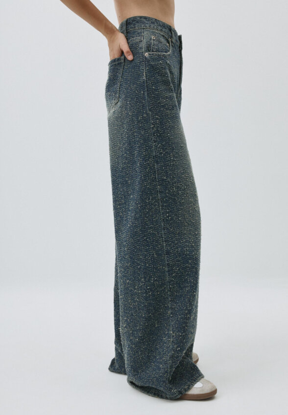 Джинсы Wide leg с потертостями