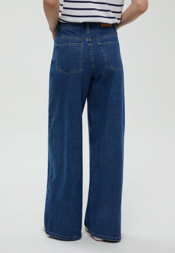 Джинсы Finn Flare