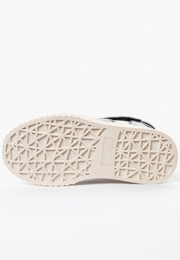 Ботинки Tikkago