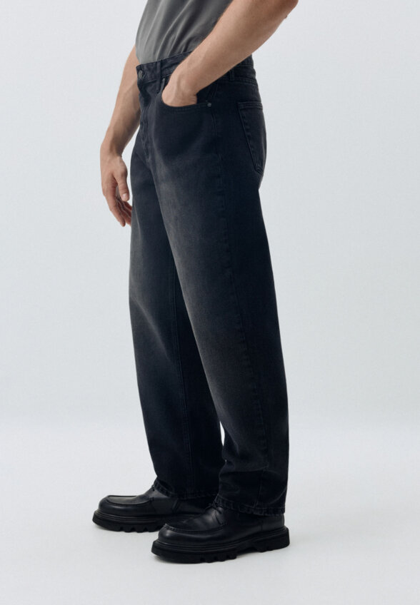 Джинсы STRAIGHT FIT со средней посадкой