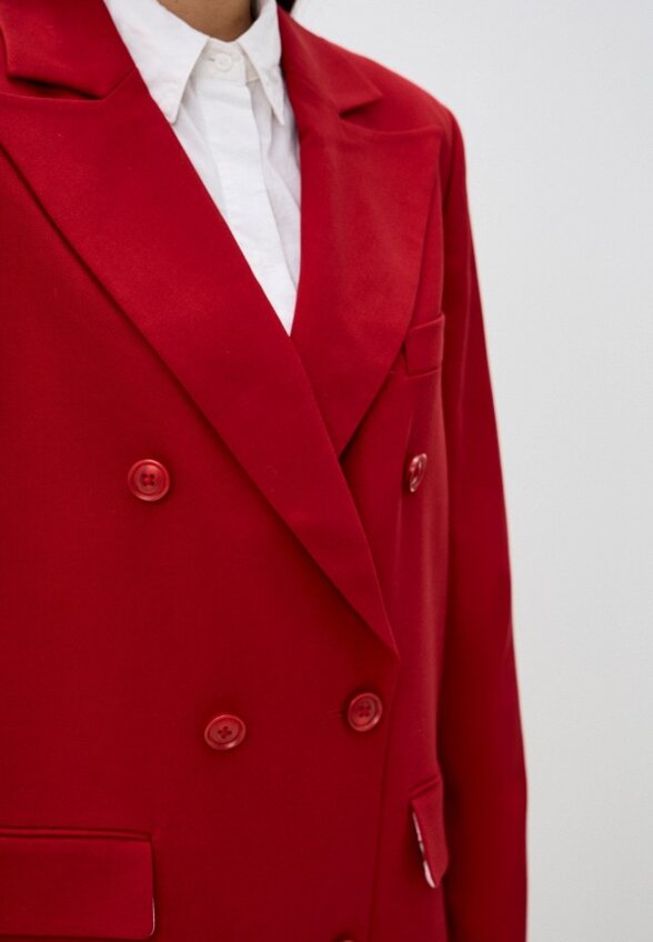 Пальто двубортное VOSQ