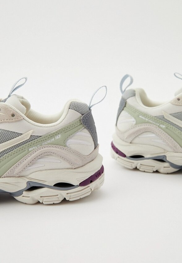 Кроссовки Mizuno