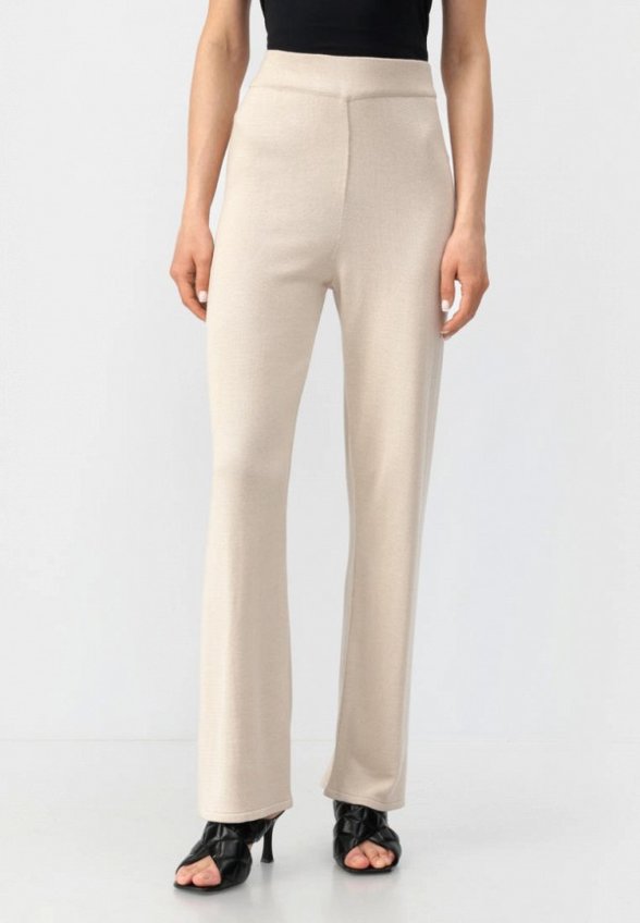 Костюм вязаный Vivawool