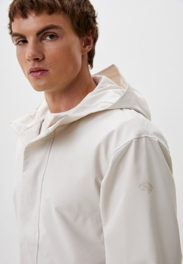 Ветровка Anta