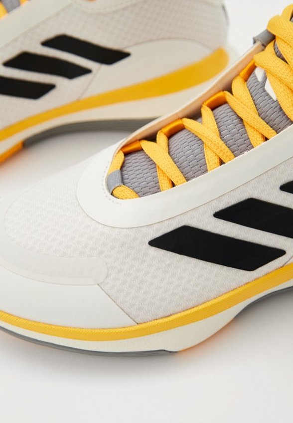 Кроссовки adidas