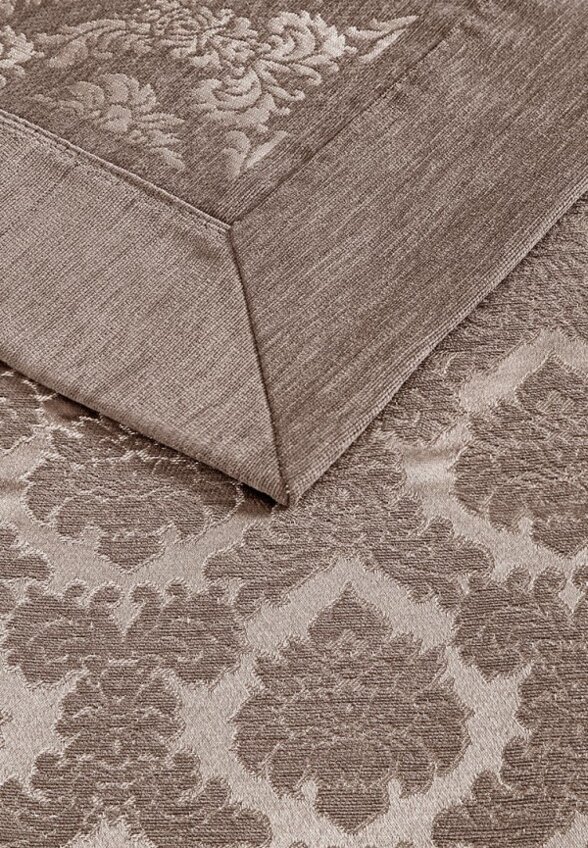 Комплект с покрывалом Karna