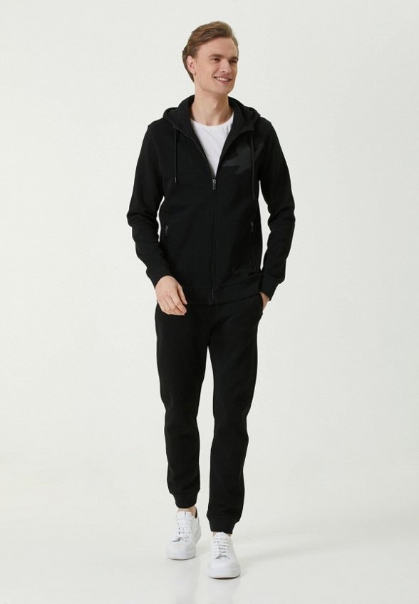 Брюки спортивные Club