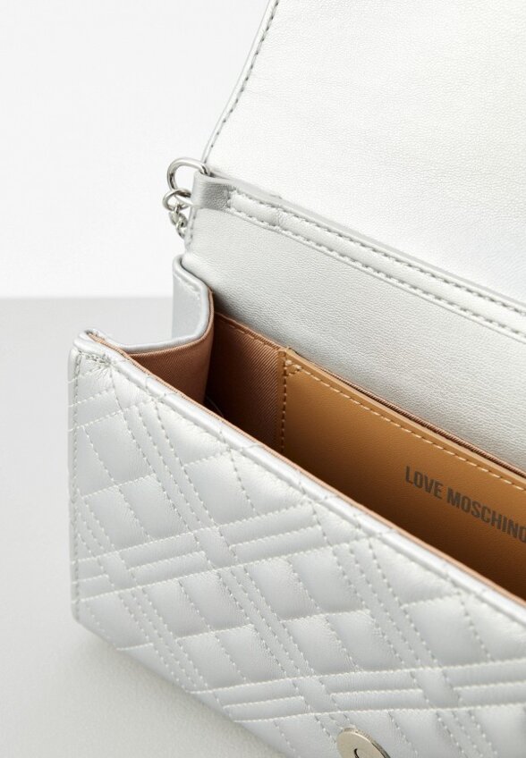 Сумка Love Moschino