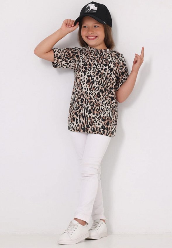 Футболка Апрель