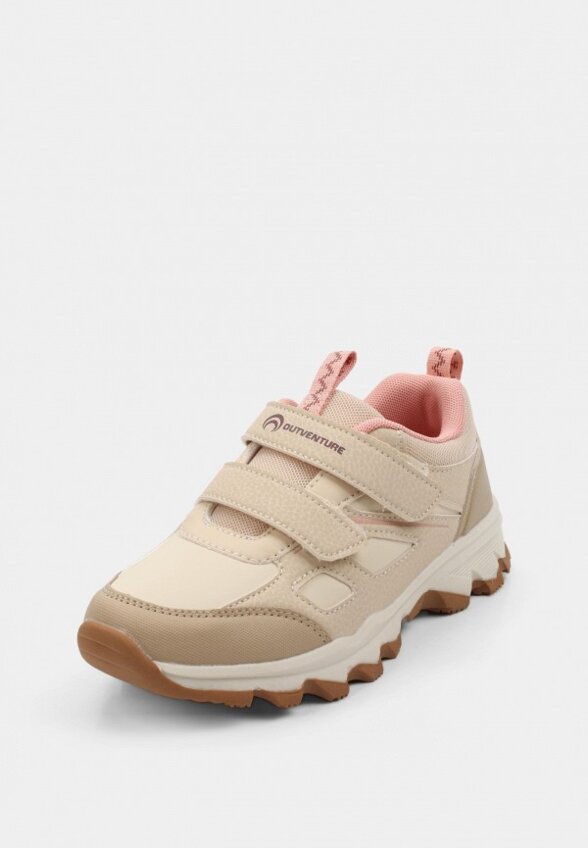 Кроссовки Outventure