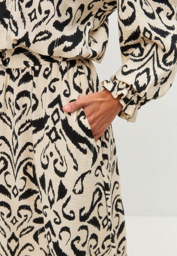 Платье Noele Boutique