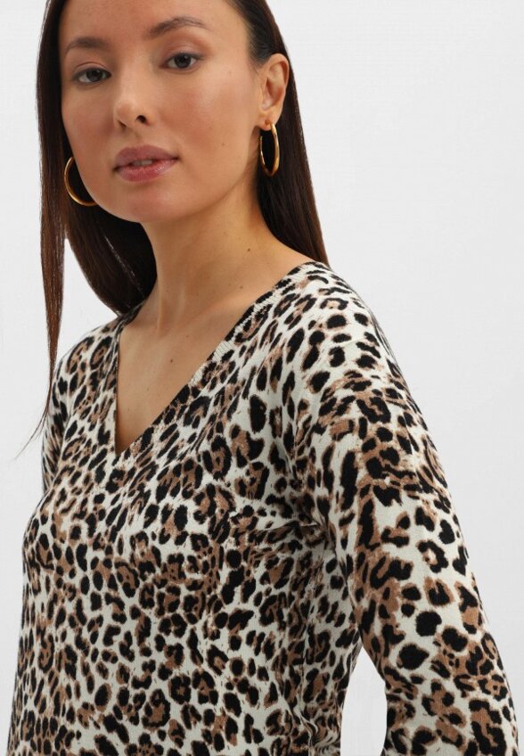 Пуловер Lilly Bennet