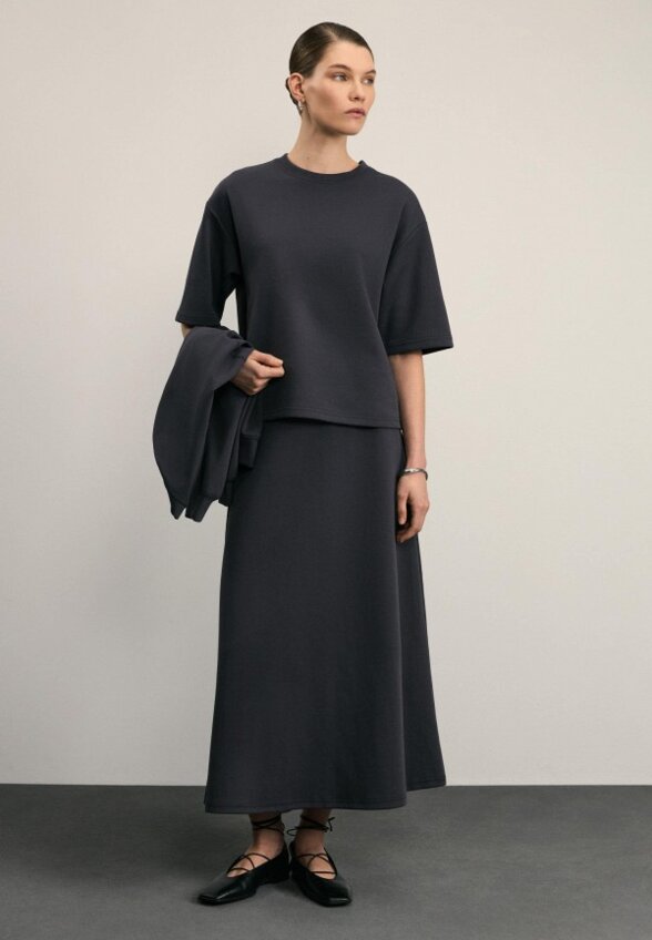 Футболка Zarina