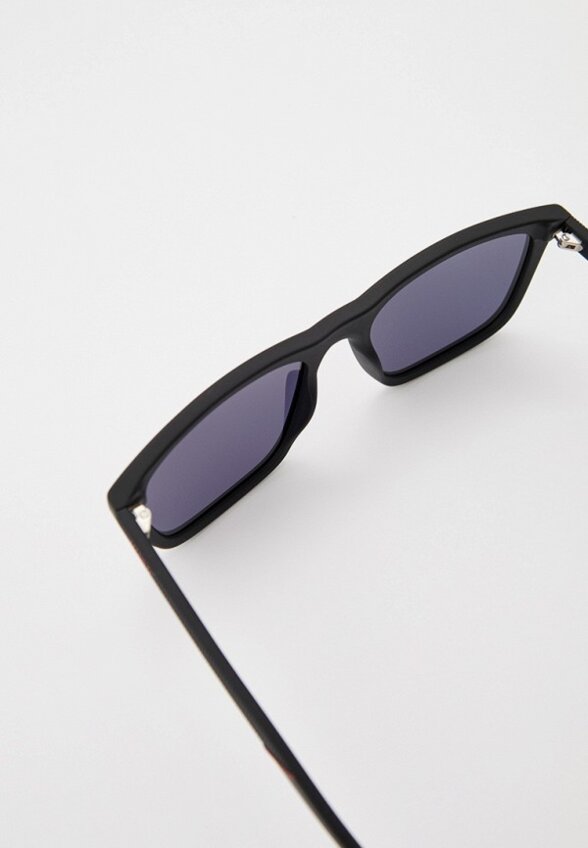 Очки солнцезащитные Hugo