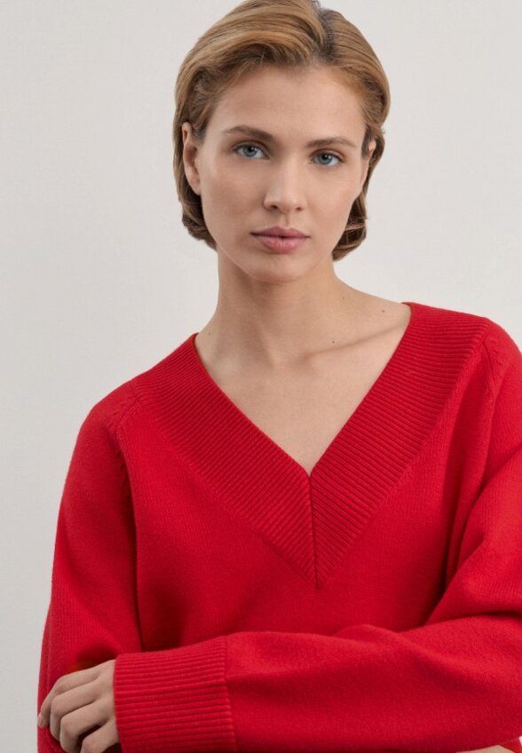 Пуловер Zarina