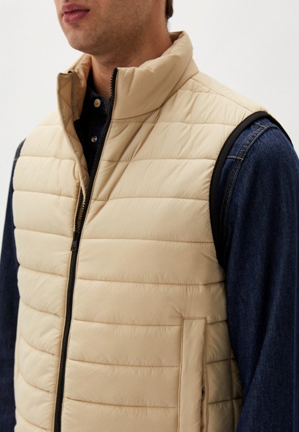 Жилет утепленный Hugo