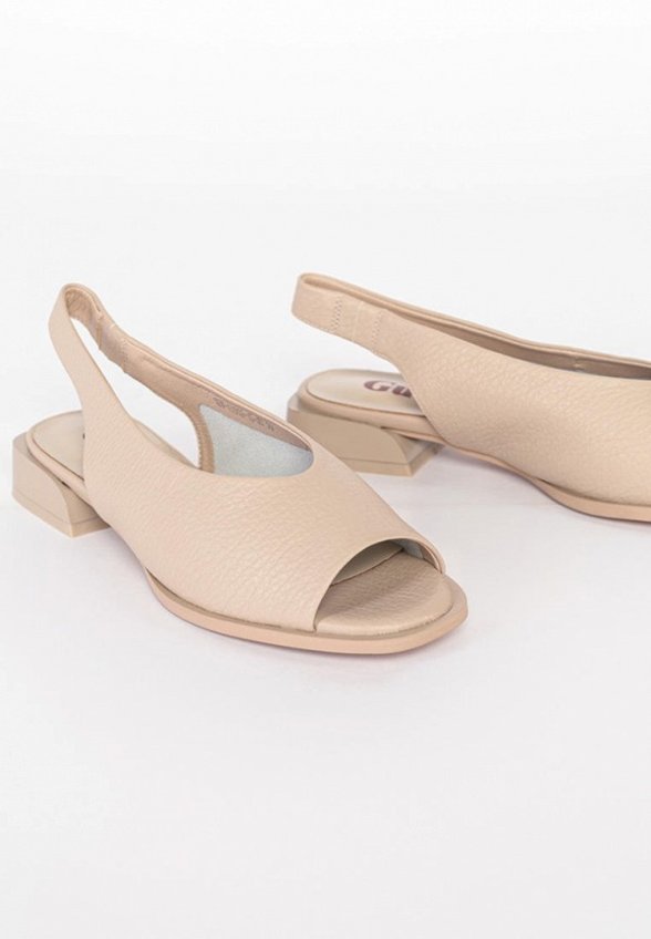 Сандалии Gut