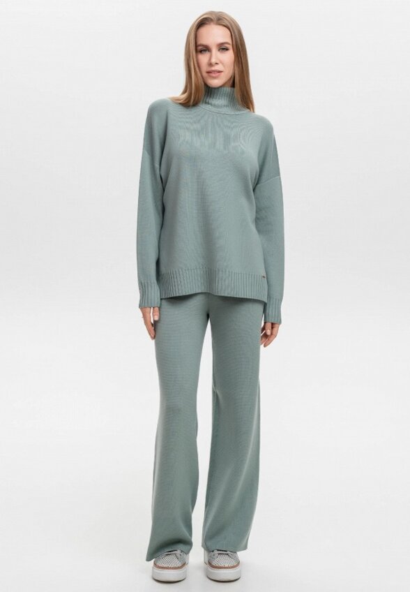 Свитер Ареола