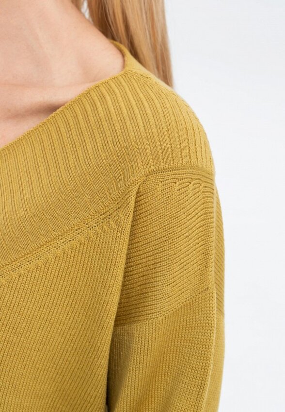 Пуловер Ареола