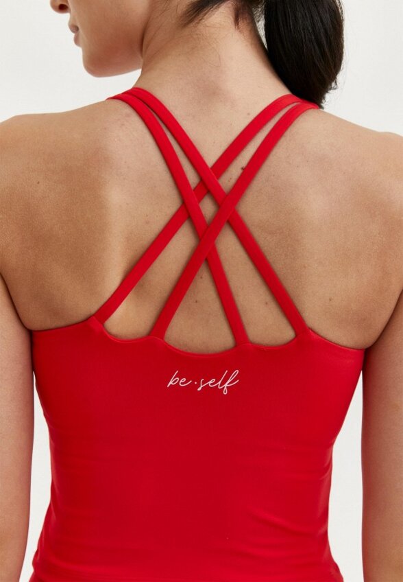 Топ спортивный Beself