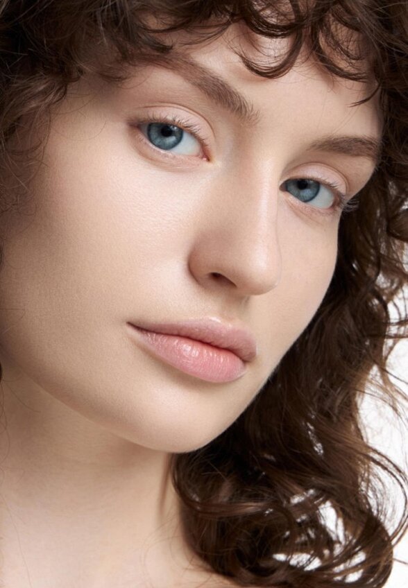 Тональное средство Shik