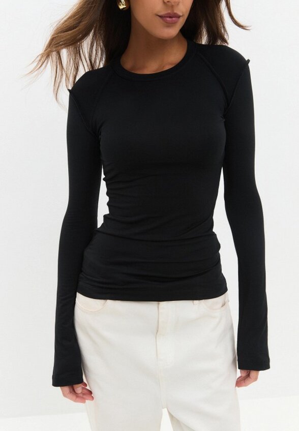 Лонгслив Moanna