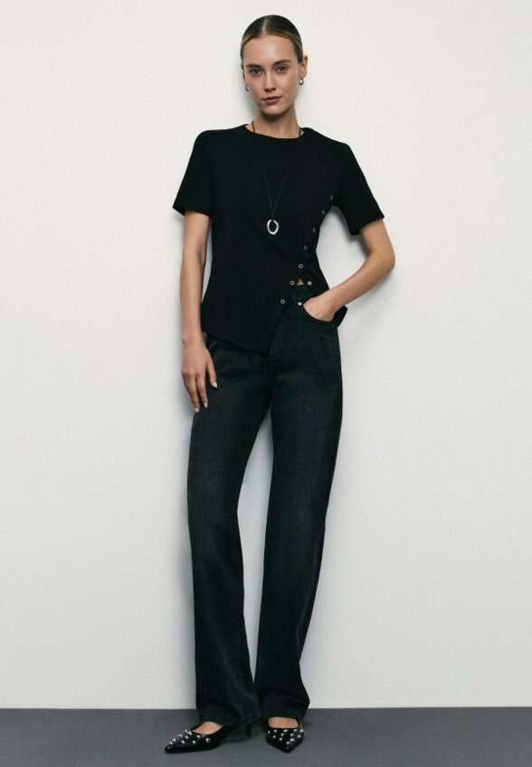 Футболка Zarina