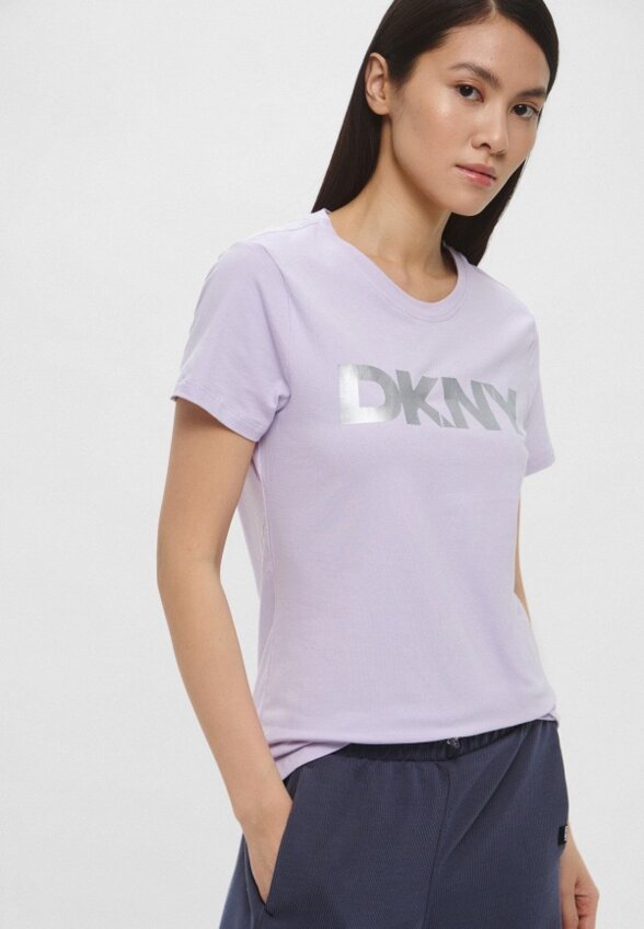 Футболка DKNY