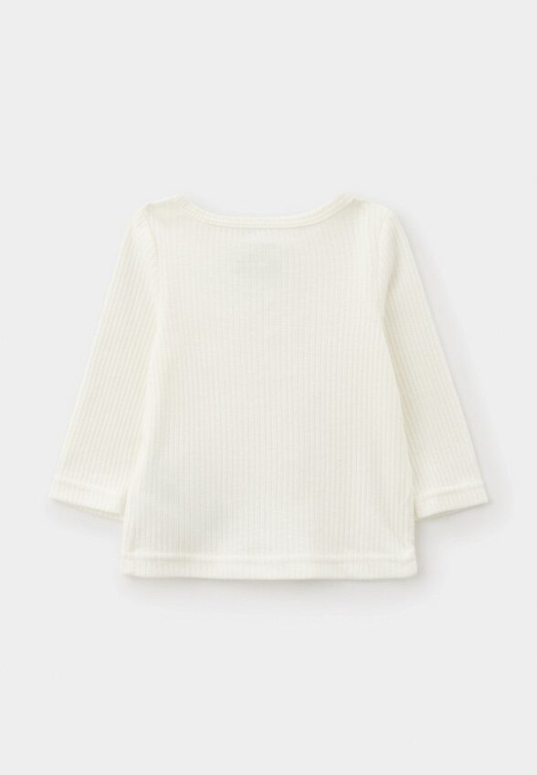 Лонгслив, брюки и шапка Carter’s