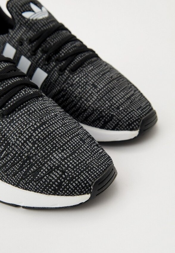 Кроссовки adidas Originals