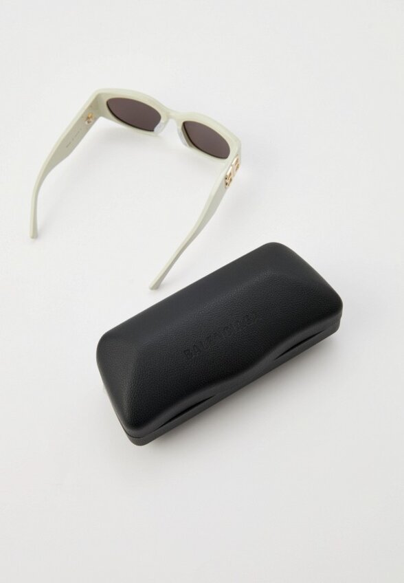 Очки солнцезащитные Balenciaga