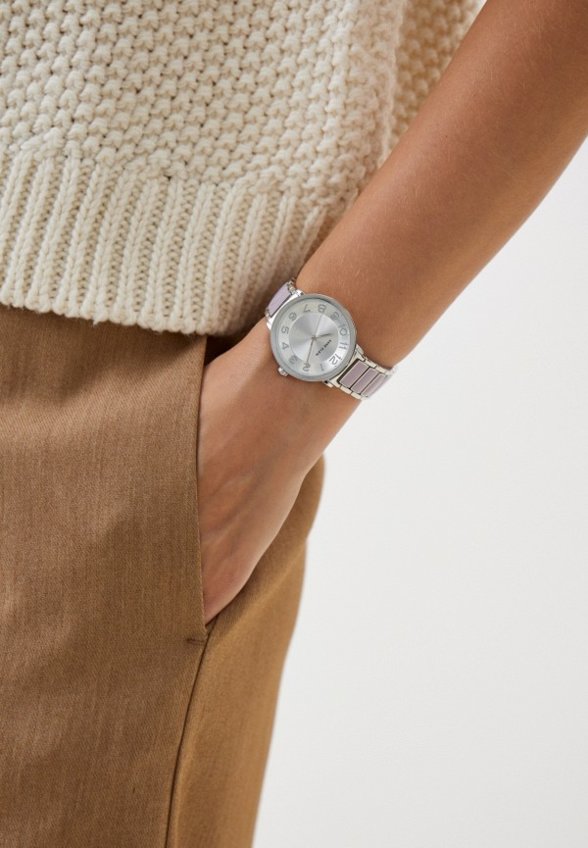 Часы Anne Klein