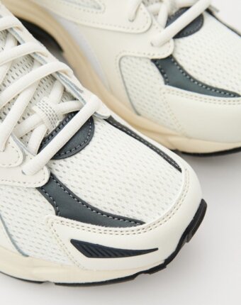 Кроссовки Reebok женщинам
