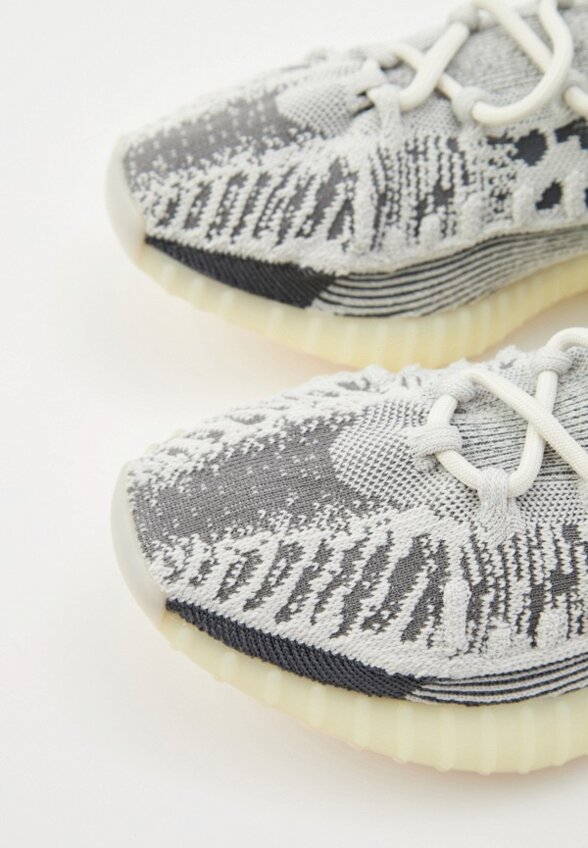 Кроссовки adidas YEEZY