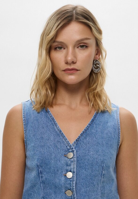 Жилет джинсовый Zarina