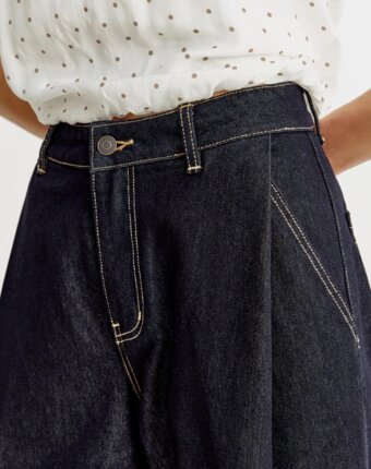 Объемные джинсы с высокой посадкой со складками женщинам