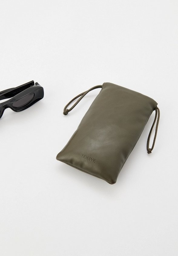 Очки солнцезащитные Loewe