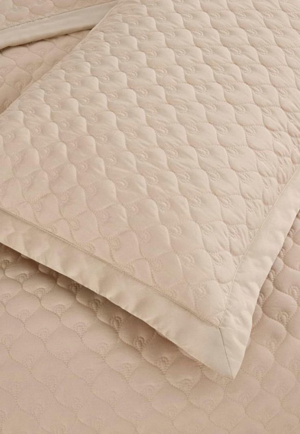 Комплект с покрывалом Sofi De Marko