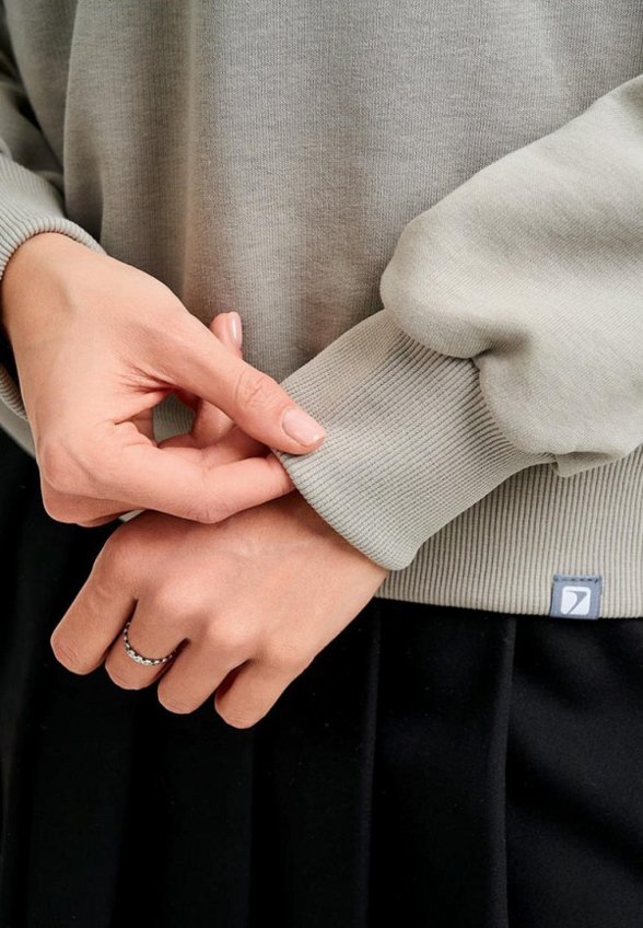 Олимпийка Avese