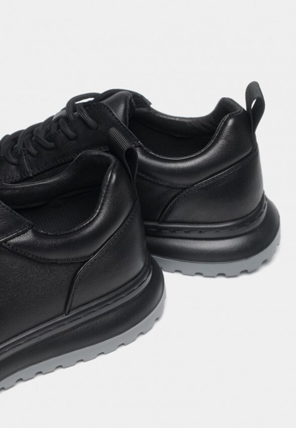 Кроссовки Bruno Renzoni