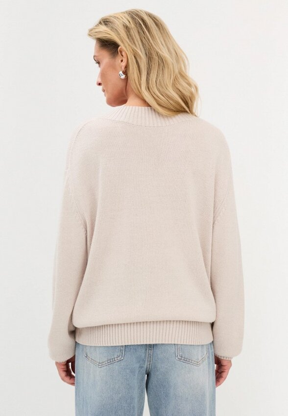 Пуловер Savage