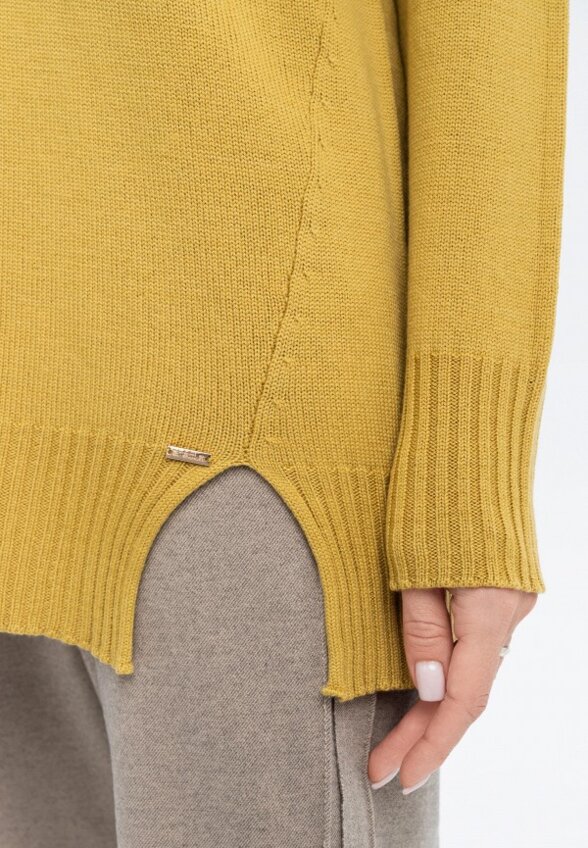 Пуловер Ареола